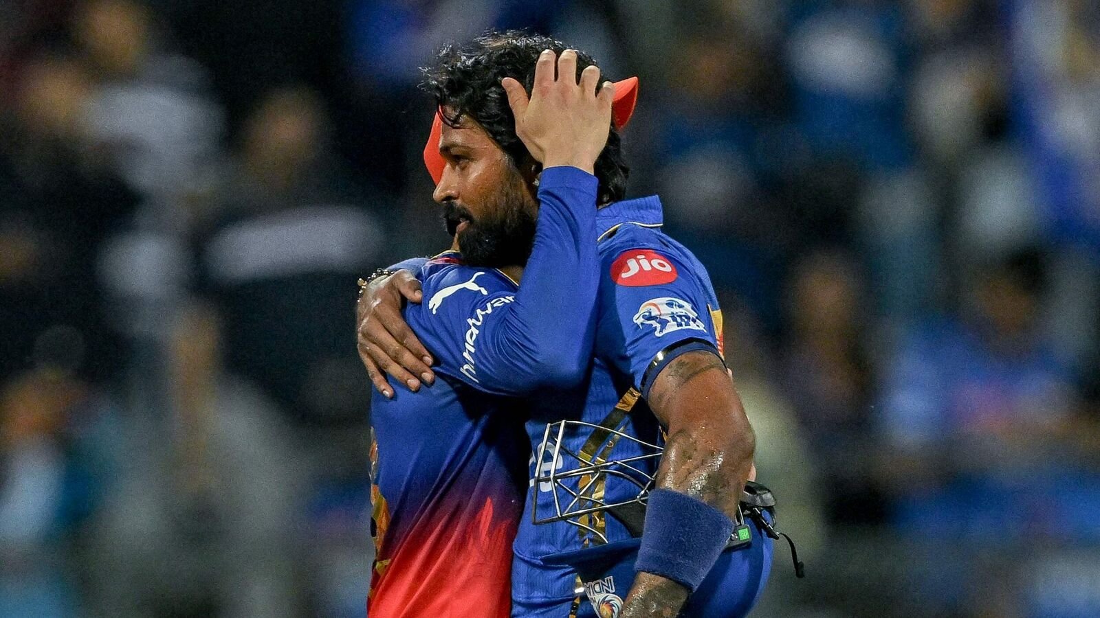 RCB Beat MI by 18 Runs in IPL 2026 Thriller at Wankhede; Kohli’s Fifty and Rutherford’s Blitz Steal Spotlight