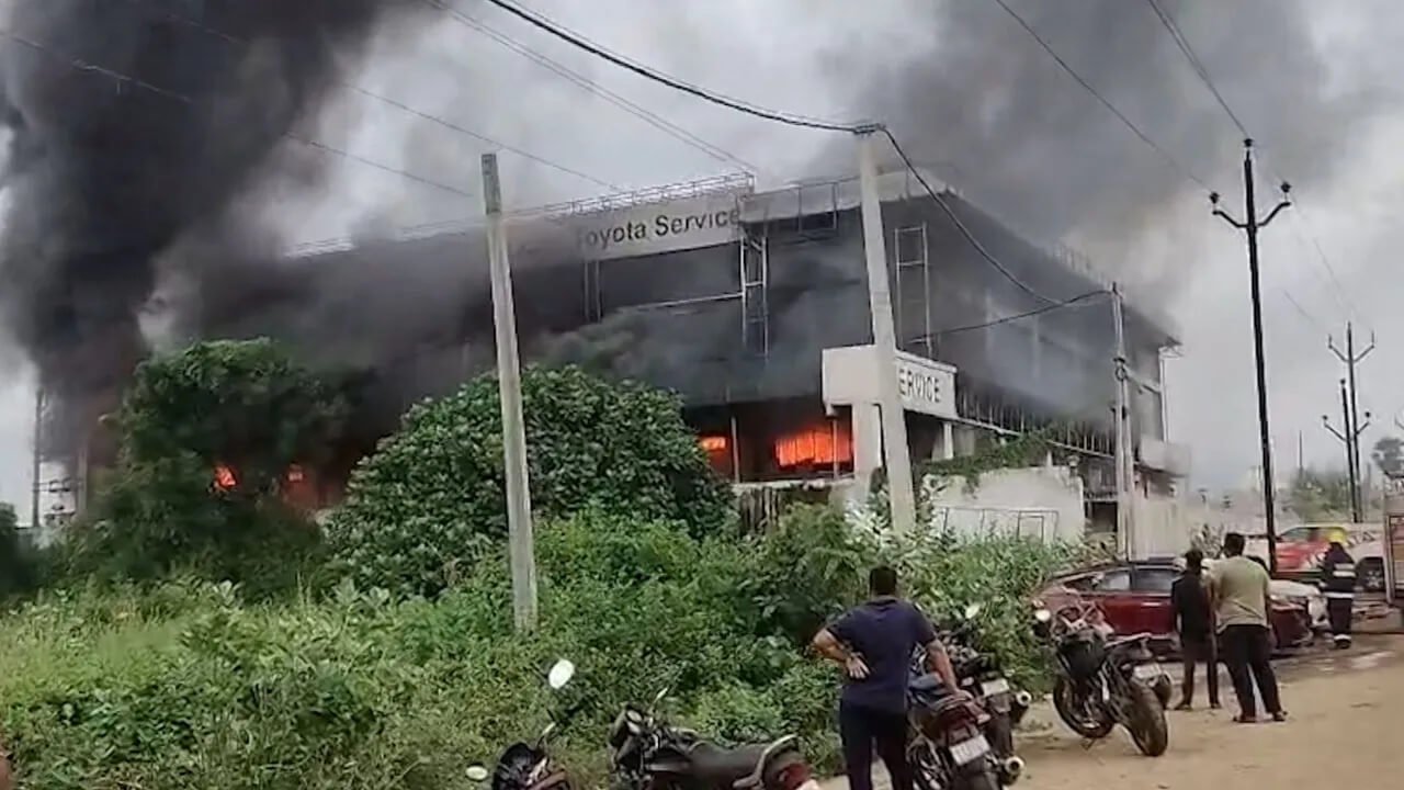 Massive Fire At Car Service Centre Near Haldiapadar Bus Terminal In Berhampur, Vehicles Gutted