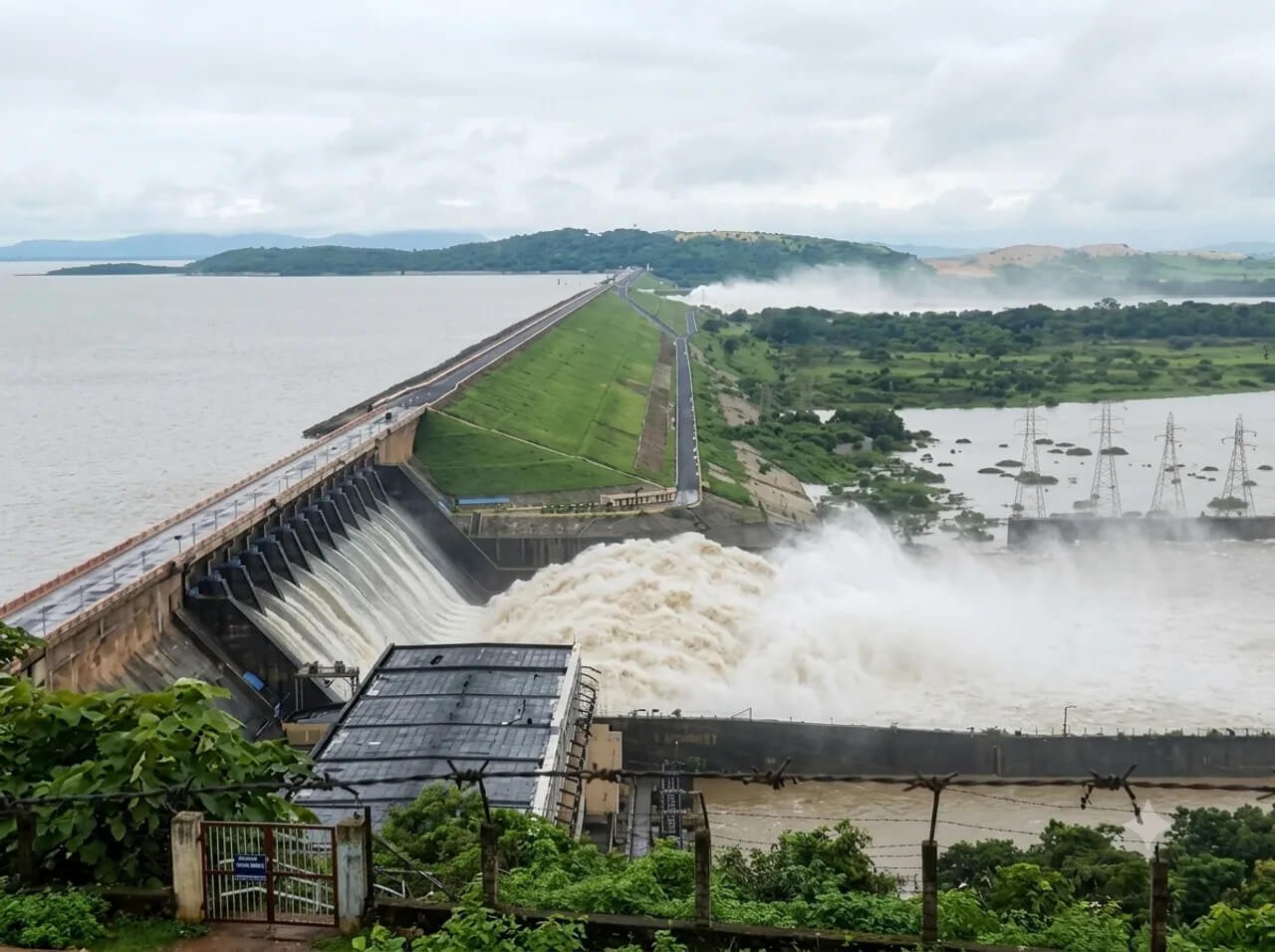 Hirakud Reservoir Rises as 28 Gates Open; Water Disrupts Sambalpur-Sonepur Road